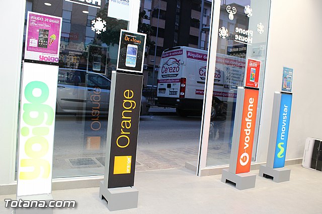 Abre sus puertas Phone House en Totana - 8 Abre sus puertas Phone House en Totana - 8